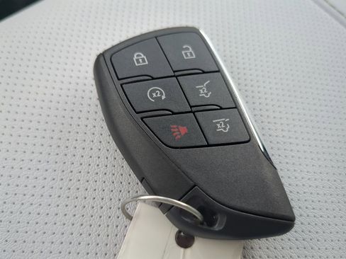 New 2025 Chevrolet Suburban Premier image 29