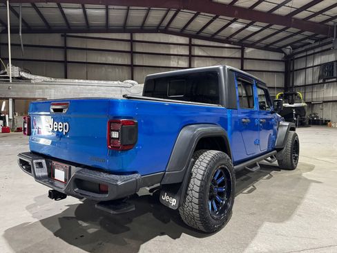 Used 2020 Jeep Gladiator Sport w/ Quick Order Package 24S image 5
