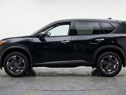 Used 2025 Nissan Rogue SV AWD/4WD image 5