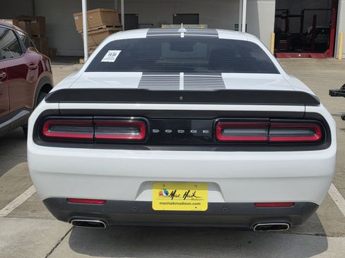 Used 2018 Dodge Challenger GT w/ Driver Convenience Group AWD/4WD image 9