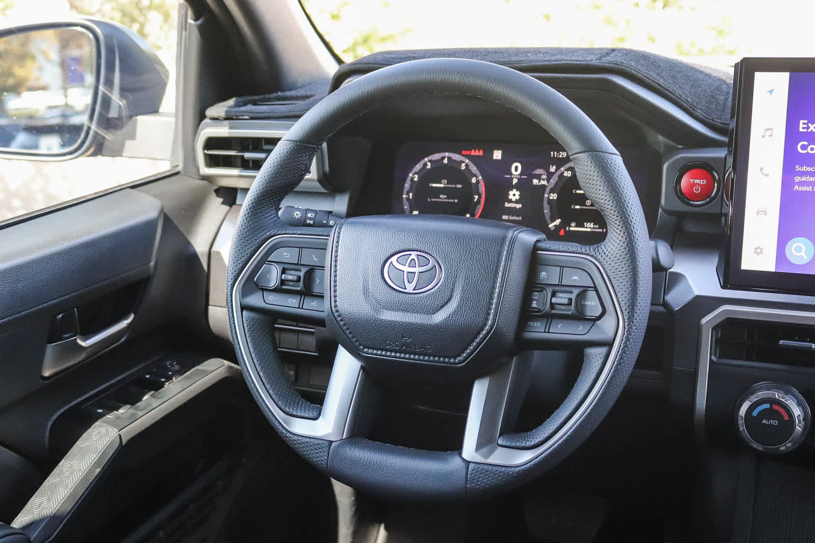 Used 2026 Toyota Tacoma TRD Off-Road AWD/4WD image 14