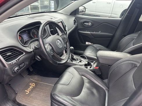 Used 2021 Jeep Cherokee Limited image 7