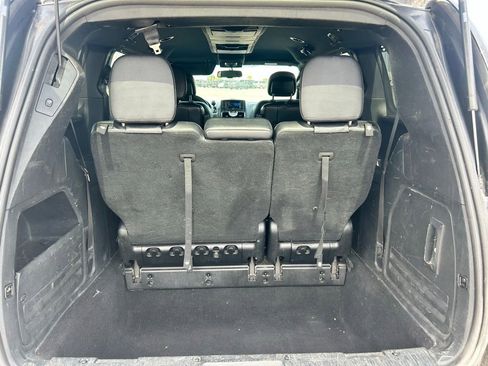 Used 2013 Chrysler Town & Country S image 29