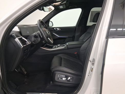 Used 2025 BMW X5 sDrive40i image 5
