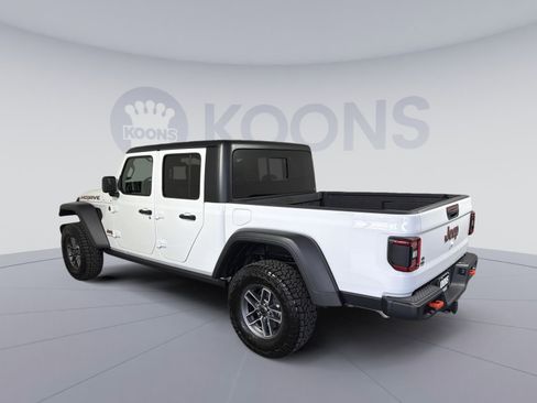 Used 2025 Jeep Gladiator Mojave w/ Safety Group image 4