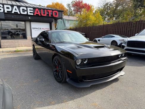 Used 2015 Dodge Challenger SRT Hellcat image 8