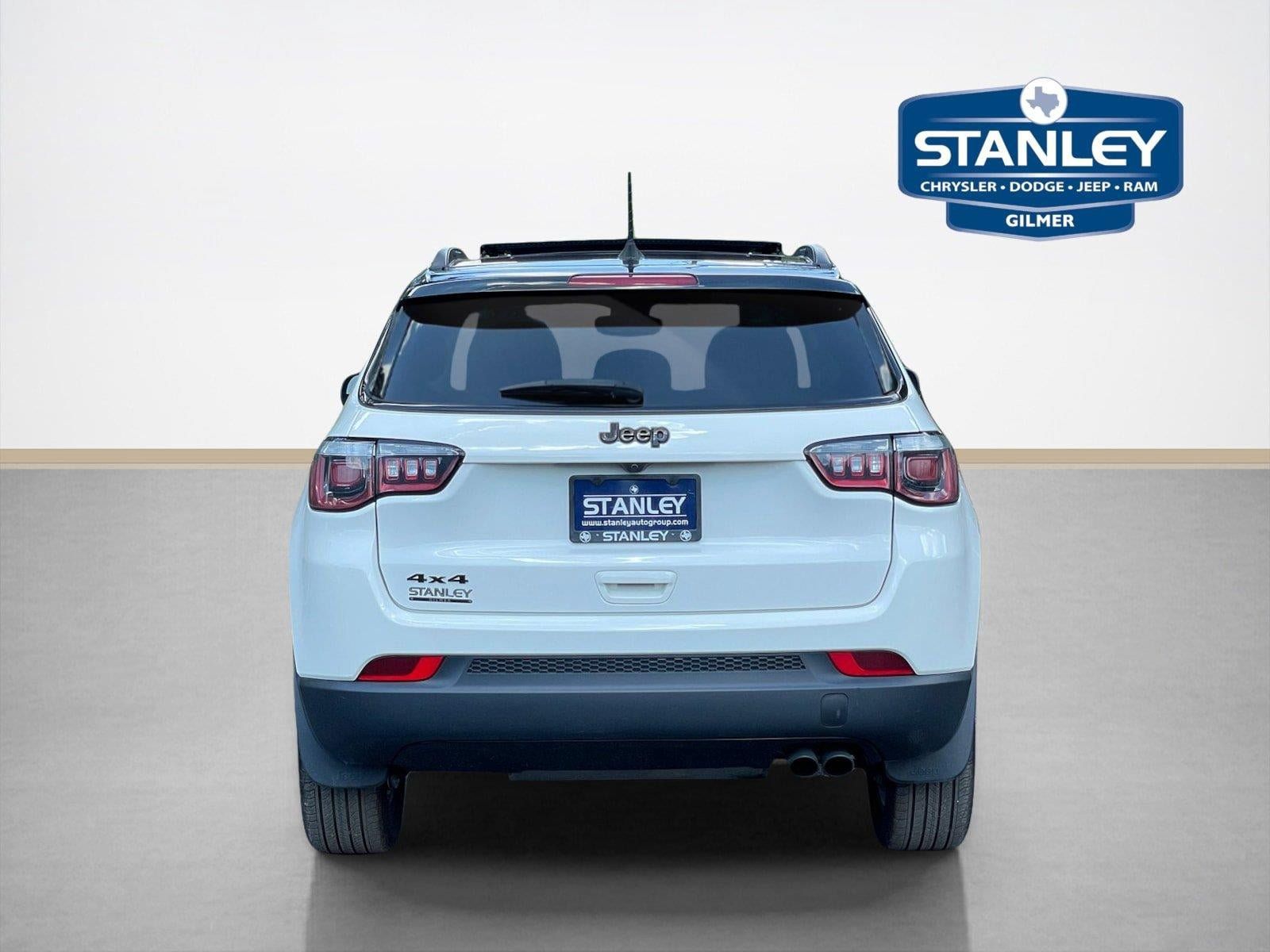 Used 2018 Jeep Compass Latitude w/ Popular Equipment Group AWD/4WD image 7