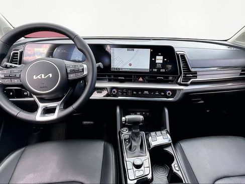 Used 2023 Kia Sportage EX image 8