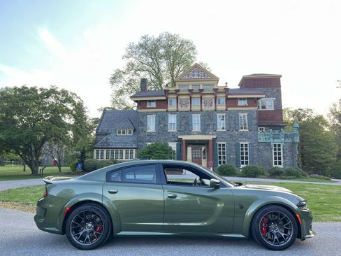 Used 2022 Dodge Charger SRT Hellcat w/ SRT Black Package image 12