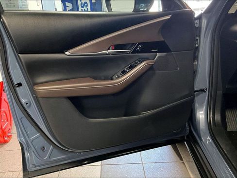 Used 2021 MAZDA CX-30 AWD 2.5 S w/ Premium Package image 9