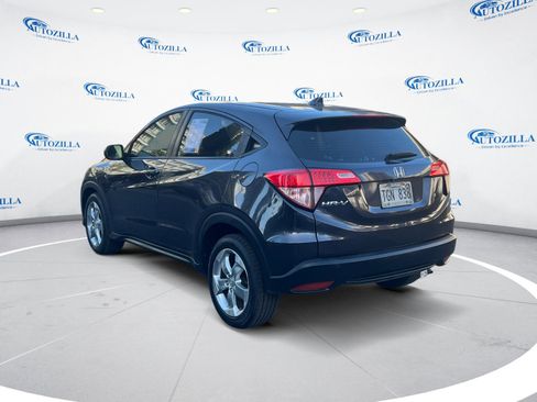 Used 2017 Honda HR-V LX image 3