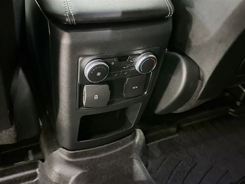 Used 2020 Ford Explorer XLT w/ Equipment Group 202A image 27