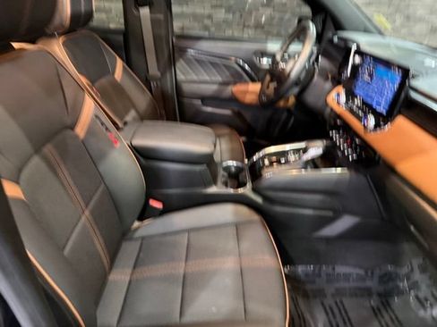 Used 2023 GMC Canyon AT4 w/ Technology Package AWD/4WD image 31