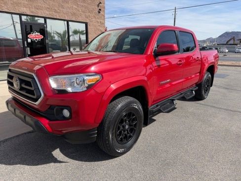 Used 2022 Toyota Tacoma SR5 RWD image 2