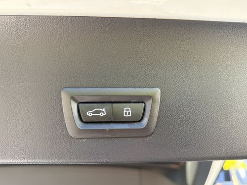 Used 2025 BMW X3 xDrive30i w/ Premium Package AWD/4WD image 44