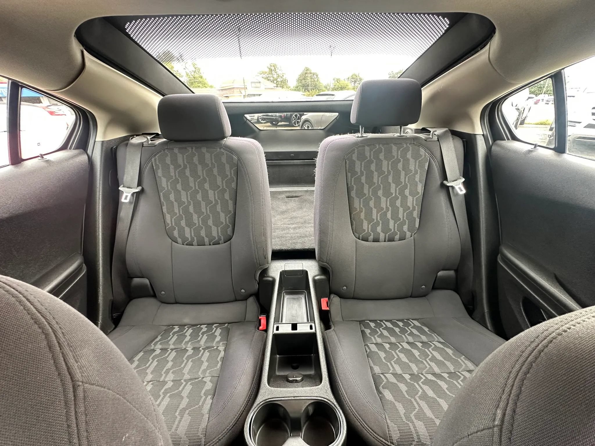 Used 2013 Chevrolet Volt FWD image 16