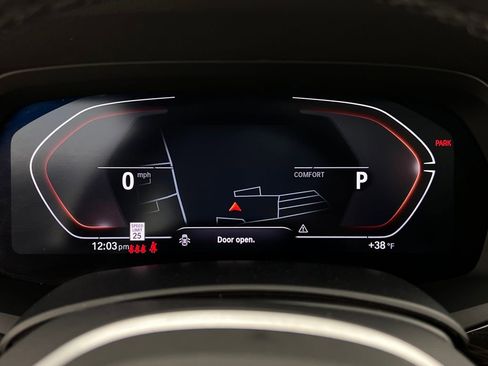 Used 2021 BMW X5 xDrive40i w/ M Sport Package image 18