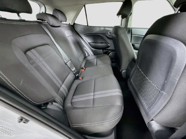 Used 2021 Hyundai Venue SEL w/ Premium Package FWD image 27