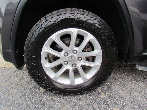 Used 2015 Jeep Grand Cherokee Limited AWD/4WD image 26