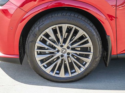 Certified 2025 Lexus RX 350 w/ Convenience Package AWD/4WD image 9