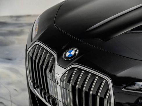 Used 2026 BMW 760i xDrive w/ Executive Package AWD/4WD image 31