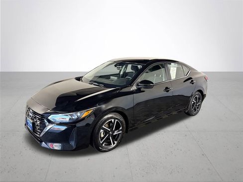 Used 2024 Nissan Sentra SV image 2