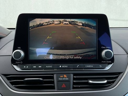 Used 2025 Nissan Altima 2.5 SR image 30