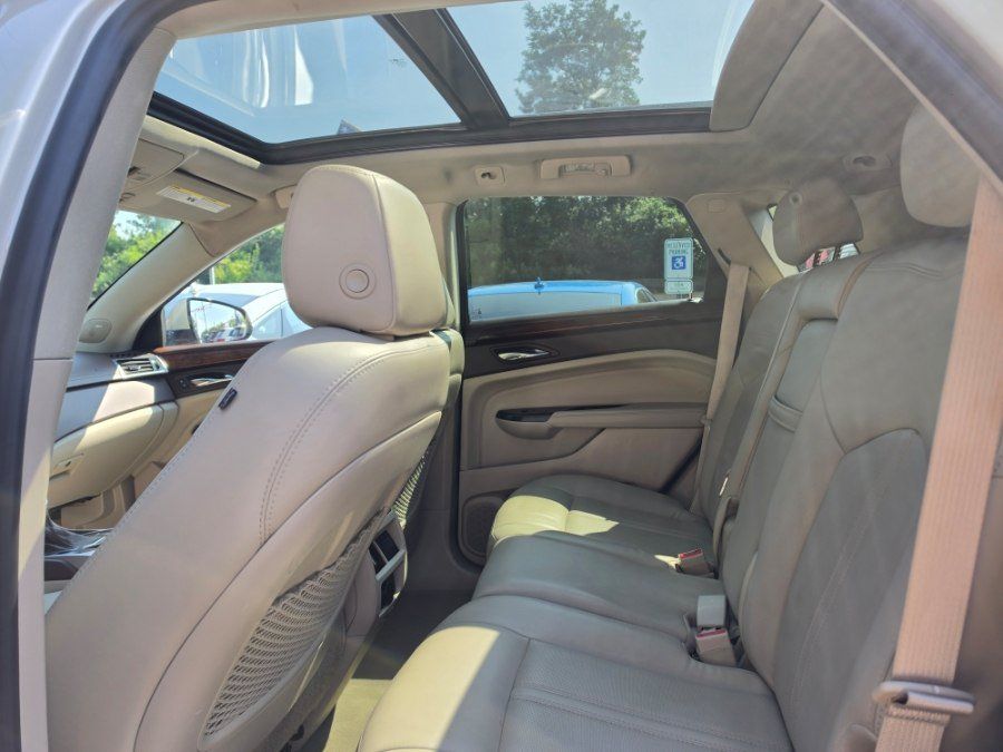 Used 2014 Cadillac SRX Luxury w/ Driver Awareness Package FWD image 28