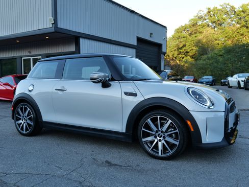 Used 2023 MINI Cooper S image 65