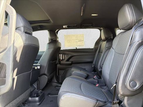 New 2026 Toyota Sienna Limited image 19