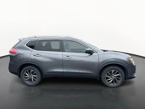 Used 2016 Nissan Rogue SL AWD/4WD image 2