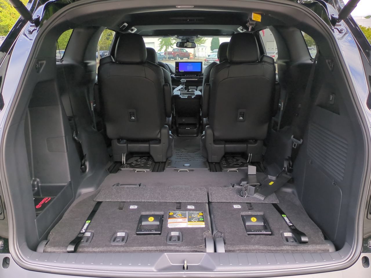 New 2026 Toyota Sienna XLE Woodland Edition AWD/4WD image 13
