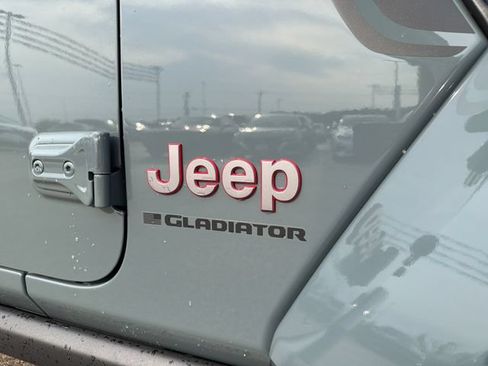 New 2026 Jeep Gladiator Rubicon AWD/4WD image 5