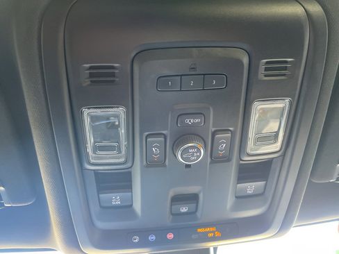 Used 2021 Chevrolet Tahoe Z71 w/ Z71 Signature Package image 44