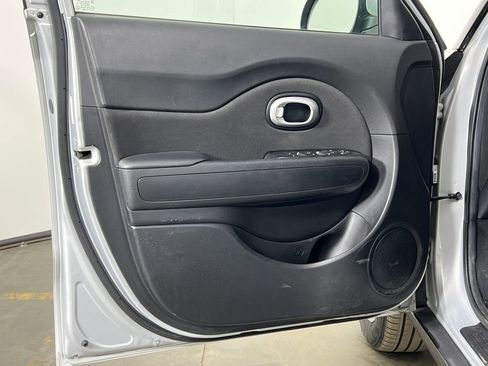 Used 2016 Kia Soul image 20