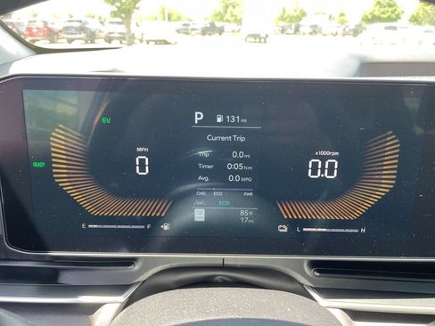 New 2026 Kia Carnival EX FWD image 27