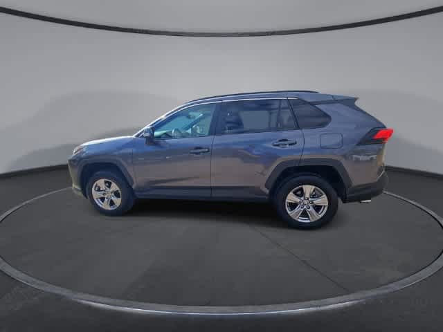 Used 2025 Toyota RAV4 XLE FWD image 5
