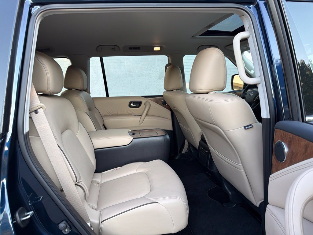 Used 2023 Nissan Armada SL w/ Captain's Chairs Package AWD/4WD image 10