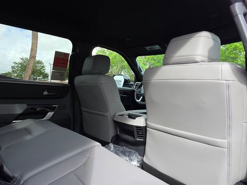 New 2026 Toyota Tundra Limited AWD/4WD image 16