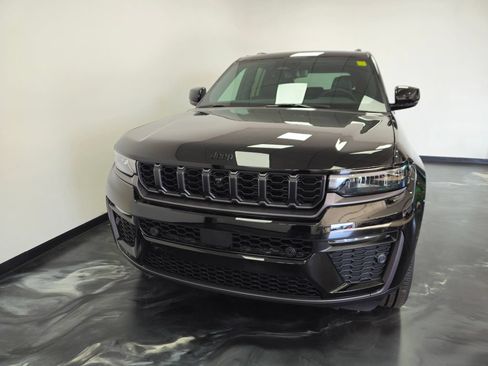 New 2026 Jeep Grand Cherokee Limited AWD/4WD image 20