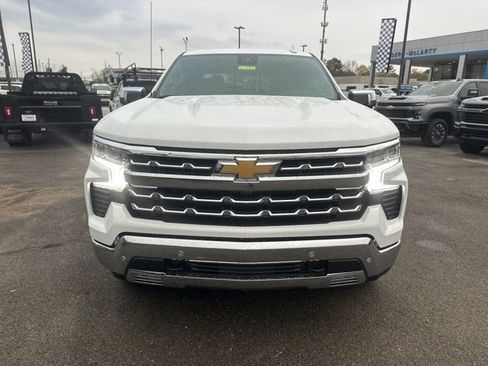 New 2026 Chevrolet Silverado 1500 LTZ w/ Z71 Off-Road Package AWD/4WD image 8