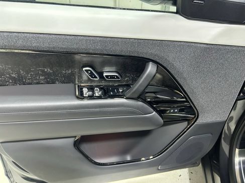 Used 2024 Land Rover Range Rover Sport Dynamic SE AWD/4WD image 10