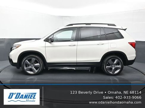 Used 2019 Honda Passport Touring image 2