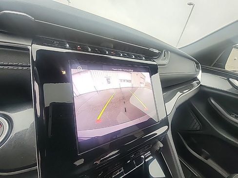 Used 2023 Jeep Grand Cherokee L Laredo image 20