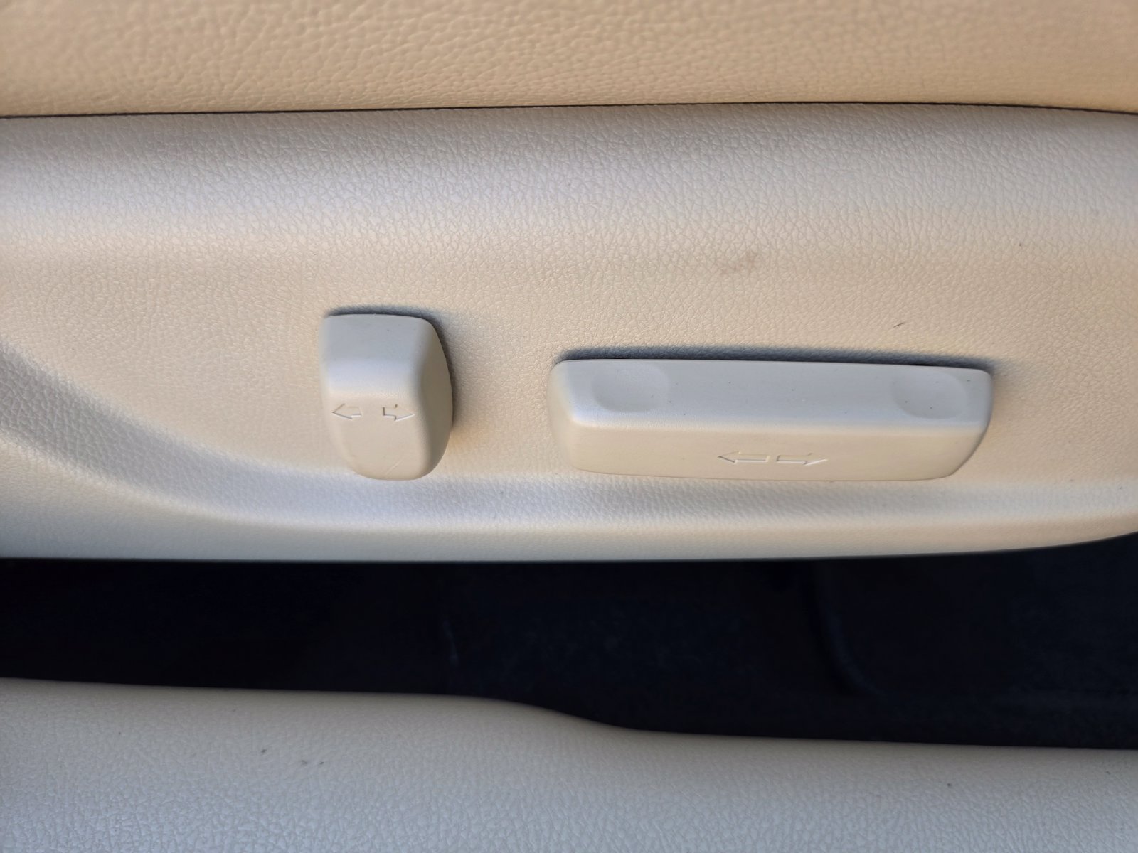 Used 2012 Honda Crosstour EX-L image 25