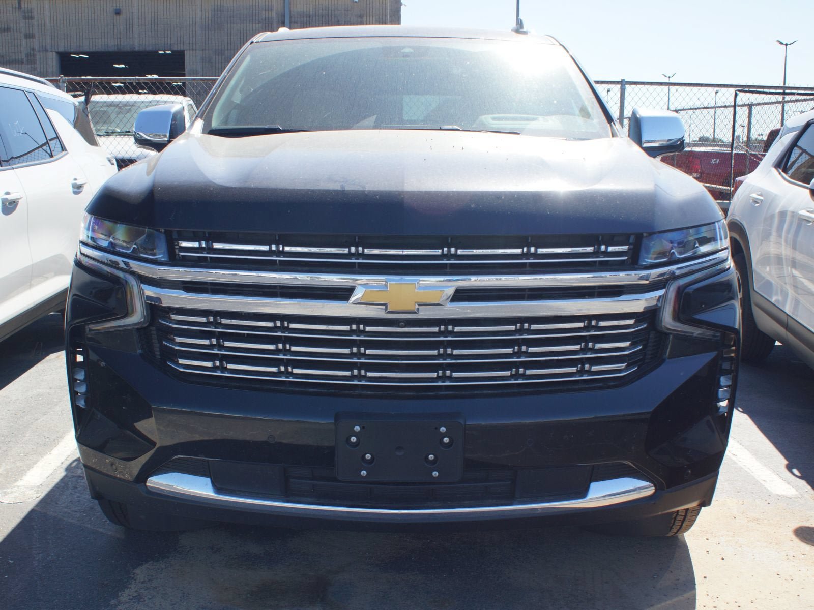 Used 2024 Chevrolet Suburban Premier w/ Premium Package 2 AWD/4WD image 2