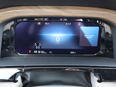 Used 2024 Volkswagen Atlas SE image 25