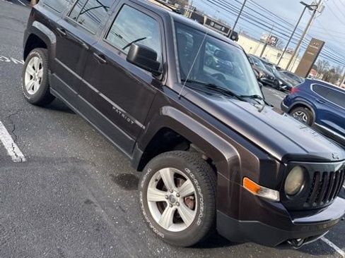 Used 2014 Jeep Patriot Limited w/ Sun/Sound Group image 6