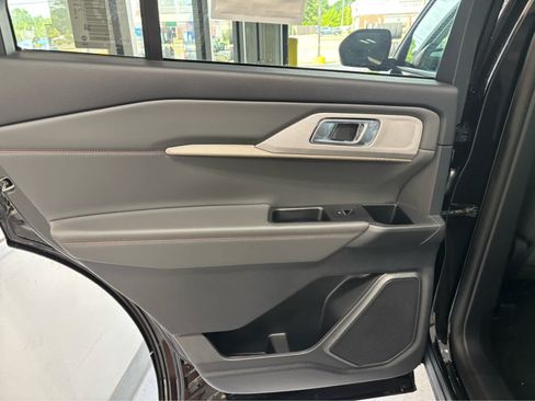 New 2026 Ford Explorer Active w/ Active Comfort Package AWD/4WD image 24