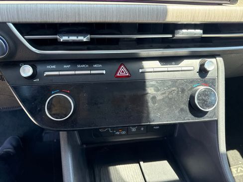 Used 2024 Hyundai Sonata Limited FWD image 23